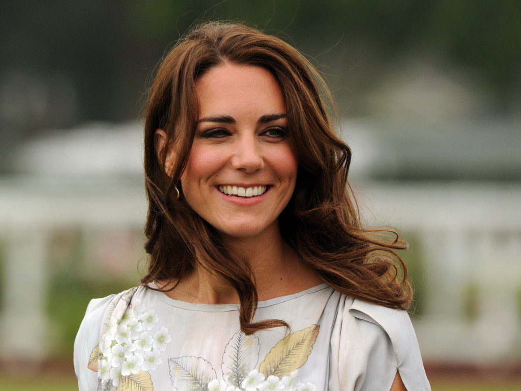 kate middleton smiling face wallpaper