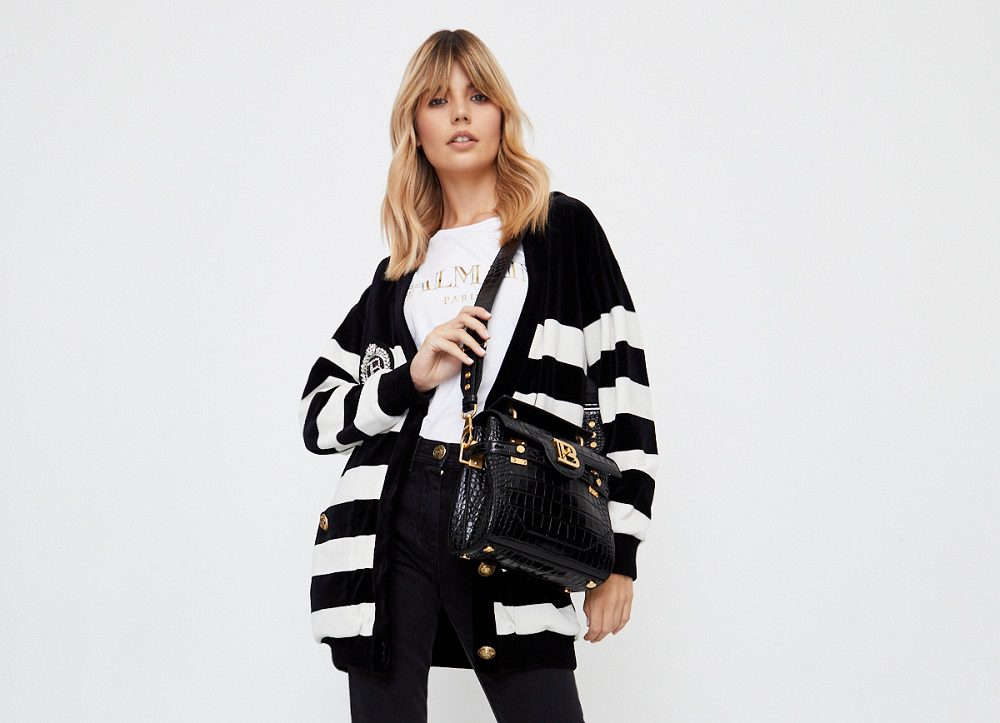 damski kardigan z krysztalowa naszywka balmain